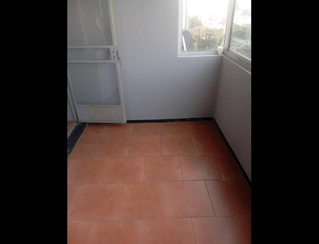 1 BEDROOM PROPERTY TO RENT IN GLENWOOD
